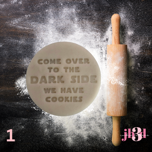 MIXED QUOTES 70mm round Stamps