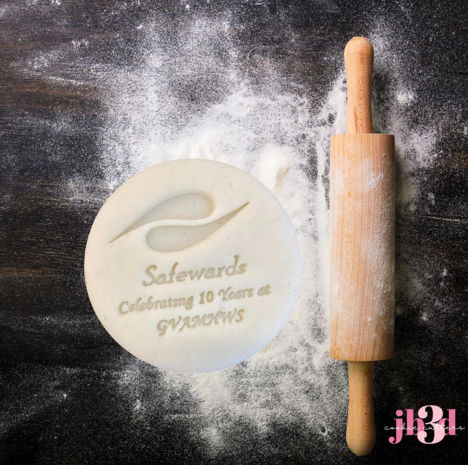 Aint no hood like Motherhood - 70mm Stamp