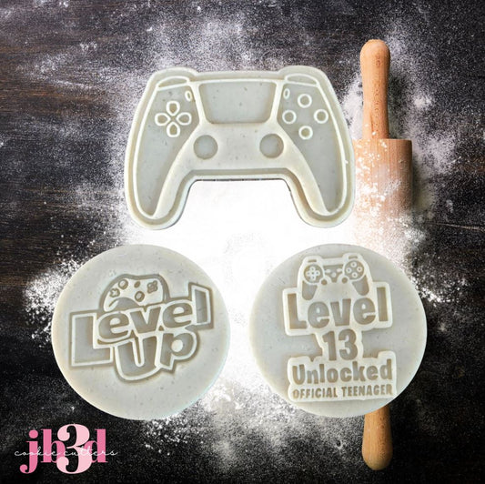 Playstation 5 Contoller, Level up. - Cutters & Stamps